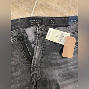 NWT lucky brand jeans 6/28 womens